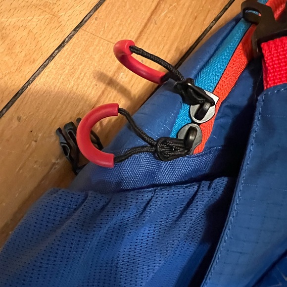 Life Sports Gear Forillion Hiking Backpack 18L - Unisex - Picture 6 of 8